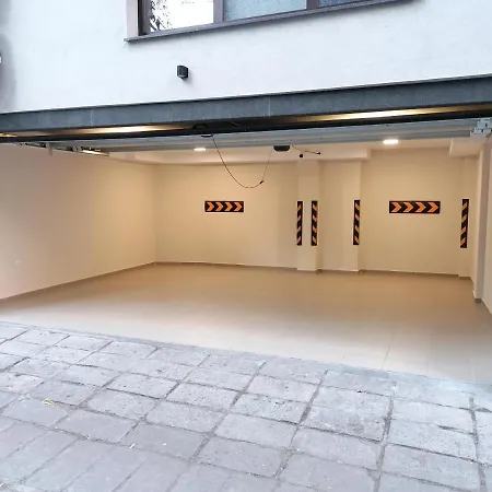 Noris With Garage Lägenhet *