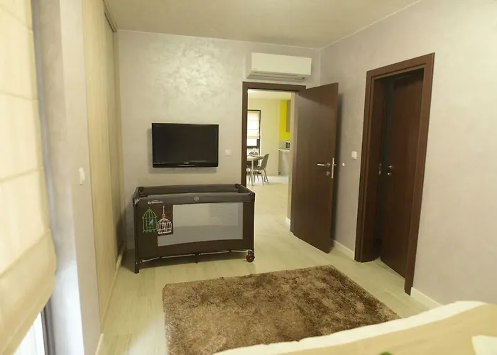 Noris With Garage * Plowdiw